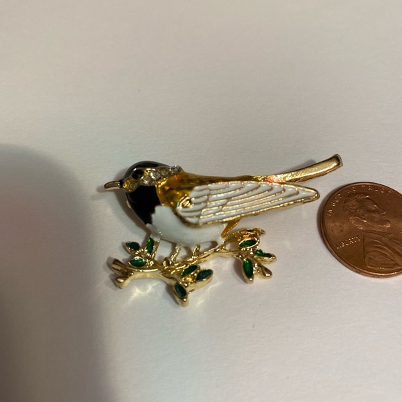 Oriole Pin Brooche!  NWOT!! Rhinestones!! - Picture 4 of 4